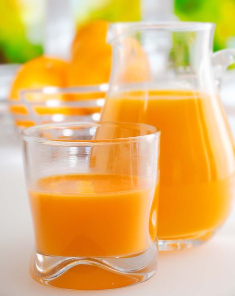 The Mixed Fruit and Vegetable Juice is a simple and quick recipe made from raw vegetables like pumpkin, carrots and apples. Carrot Smoothie Recipe, Mixed Fruit Juice, Vegetable Juice Recipes, Mix Fruit, Easy Juice Recipes, Carrot Smoothie, Fruit Juice Recipes, Ginger Juice, Mango Juice