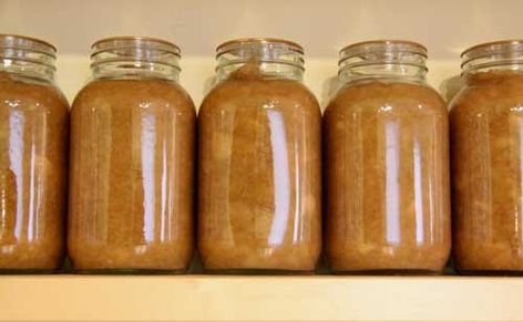 Applesauce Recipes Canning, Slow Cooker Applesauce, Canned Food Storage, Apple Sauce Recipes, Diced Apples, Homemade Applesauce, Fruit Salsa, Cinnamon Flavor, Spiced Apples