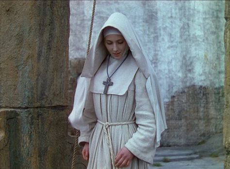 Nun Clothing, Medieval Nun, Nun Aesthetic, Catholic Core, Black Narcissus, Grey Island, Addams Family Musical, Nun Outfit, Gray Island