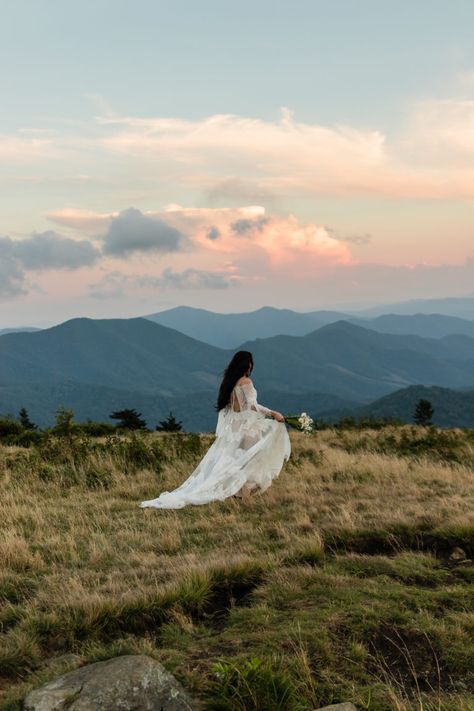 Roan Mountain, Boho Mountain, Colorado Mountain Elopement, Mountain Engagement Photos, Intimate Wedding Photography, Mountain Adventure, Bridal Pictures, Mountain Bride, Mountain Elopement