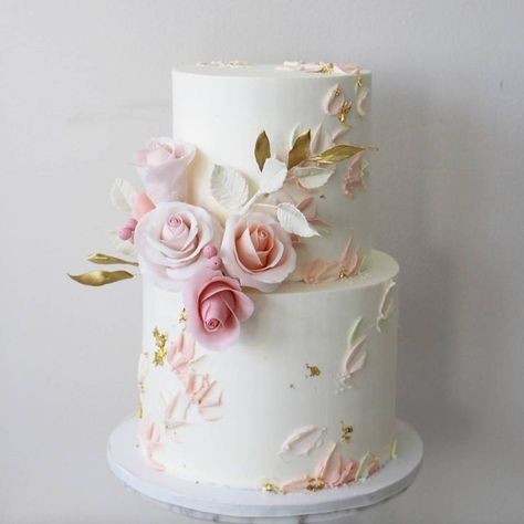 Gold Leaf Cake, Wedding Cake Designs Simple, Leaf Cake, Soul Cake, Pretty Wedding Cakes, Wedding Anniversary Cakes, Beautiful Cake Designs, Floral Wedding Cakes, Simple Wedding Cake