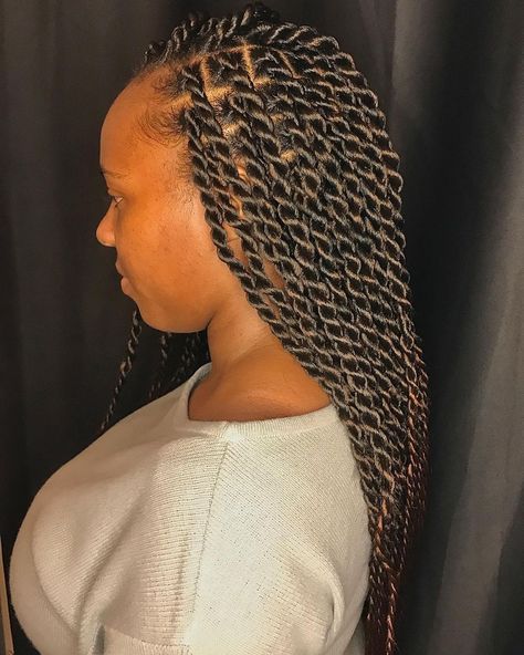 30 Gorgeous Senegalese Twist Hairstyles for Black Women Medium Sized Senegalese Twists, Soft Senegalese Twists, Big Senegalese Twists Braids, Big Twists, Twist Hairstyles For Black Women, Big Twist Braids, Big Twist Braids Hairstyles, Havana Twist Braids, Twist Braids Hairstyles