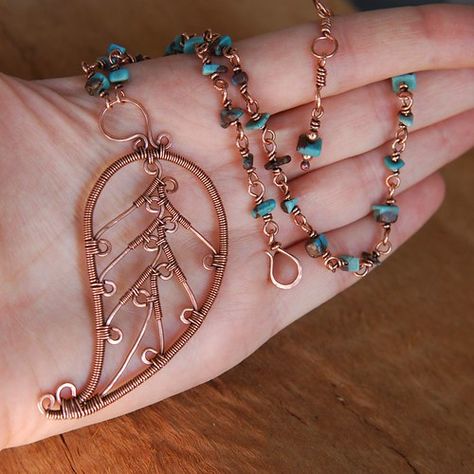 Copper Paisley Leaf Necklace with Turquoise | This is my pie… | Flickr Wire Wrapped Leaf, Wire Leaves, October Challenge, Wire Necklaces, Copper Wire Art, Wire Wrapped Stone Jewelry, Wire Jewelery, Wire Wrap Jewelry Designs, Bijoux Fil Aluminium