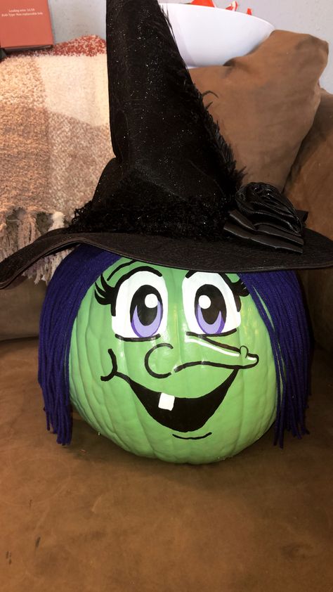 Painted Witch Face Pumpkin, Halloween Pumpkins Painted Witches, Witch Painted Pumpkin Ideas, Paint Witch Pumpkin, Pumpkin Painting Witch Face, Witch Face Pumpkin Painting, Painted Witch Pumpkin Ideas, Pumpkin Faces Painting Ideas, Green Pumpkin Decorating Ideas