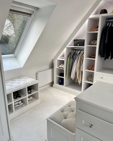 Attic Closet Ideas Angled Ceilings, Attic Closet Ideas, Attic Bedroom Closets, Attic Storage Ideas, Loft Closet, تحت الدرج, Attic Bedroom Storage, Eaves Storage, Attic Wardrobe