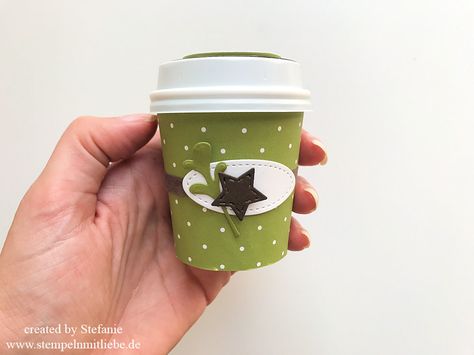 Stampin Up - Verpackung - Espresso to go - Mini-Kaffeebecher - Weihnachten - Christmas - X-Mas - Christmas ♥ StempelnmitLiebe Cafe Idea, Mini Coffee Cups, Coffee Vending Machines, Photo Coffee, Clear Cups, Gift Mugs, Coffee To Go, Cute Coffee Mugs, Personalized Coffee Mugs