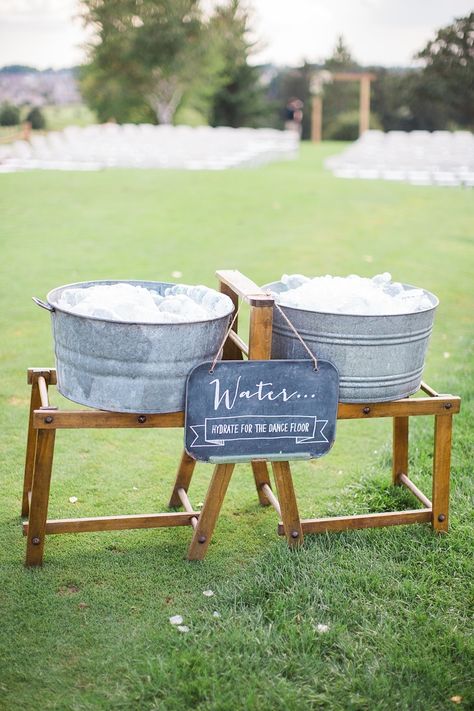 Wedding Drink Bar, Wedding Drink Station, Rustic Outdoor Wedding, Garden Weddings Ceremony, Rustic Romance, Wisconsin Wedding, Wedding Drink, Rustic Outdoor, Romantic Garden