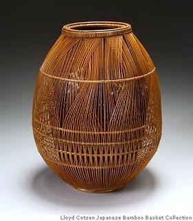 Japanese contemporary bamboo basket art Japanese Basket, Bamboo Baskets, Basket Art, Basket Weaver, Asian Art Museum, Japanese Bamboo, Bamboo Art, Wooden Basket, Business Diy