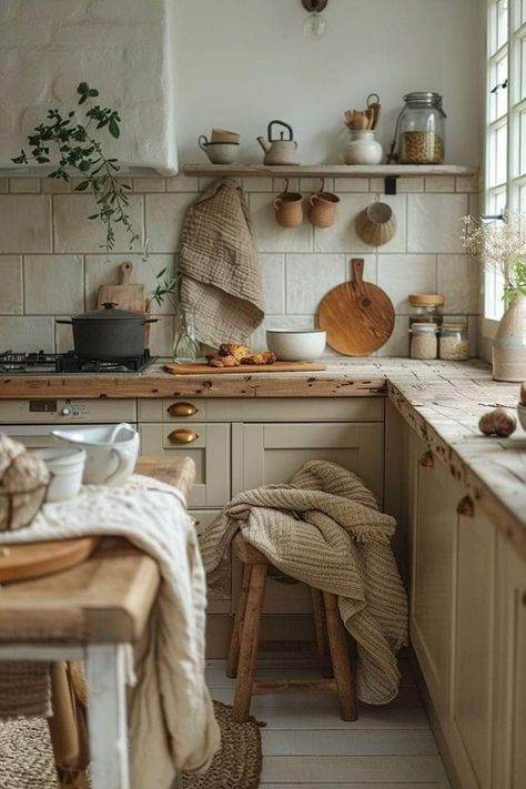 Swedish Home Decor Nordic Style, Scandinavian Kitchen Ideas, Swedish Home Decor, Kitchen Open Shelves, Swedish House, Scandinavian Kitchen, Dream House Interior, Kitchen In, Interior Inspo