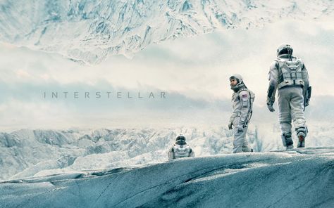 Interstellar Dr. Mann planet Apocalypse Movies, Wallpaper Film, Interstellar Movie, Apollo 13, Dust Bowl, Septième Art, Batman Begins, Sci Fi Films, Movie Shots