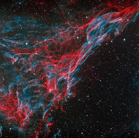 Supernova Remnant, Veil Nebula, Nasa Hubble, Star Clusters, Nebulas, Space Oddity, Shock Wave, Online College, Amazing Spaces