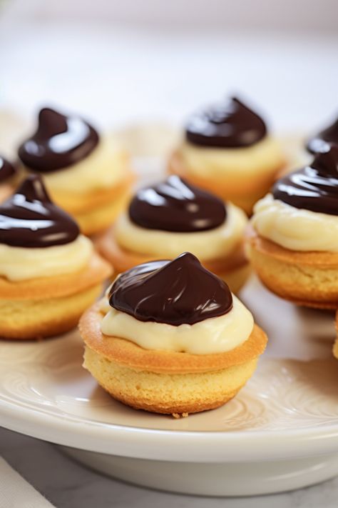 Easy Boston Cream Pie Cookie Bites Boston Cream Pie Cookie Bites, Easy Boston Cream Pie, Boston Creme Pie, Lemon Tartlets, Cookie Bites, Pie Bites, Boston Cream Pie, Cream Cheese Pound Cake, Bake Recipes