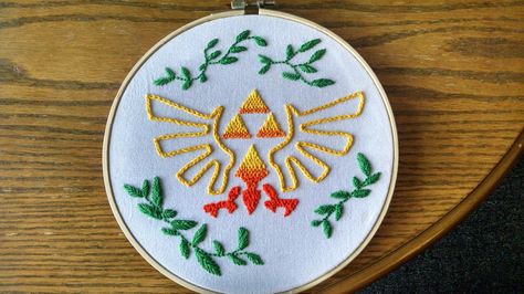 Cool Zelda embroidery my girlfriend made for me. Legend Of Zelda Embroidery, Zelda Embroidery, Hylian Shield, Tie Dye Crafts, Digital Embroidery Patterns, Digitized Embroidery Designs, Hand Embroidery Pattern, Modern Embroidery, My Girlfriend