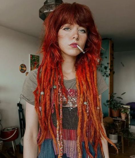 Red Hair Dreadlocks, Copper Dreadlocks, Apocalypse Hairstyles, Half Dreaded Hair, Half Dreads, Red Dreadlocks, Red Dreads, Hippie Dreads, Red Hair Green Eyes