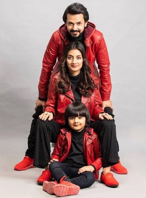 Bilal Qureshi, Boy Birthday Pictures, Baby Photography Poses, Family Photo Studio, Couples Beach Photography, Mother Daughter Photoshoot, Family Photos With Baby, Caricature From Photo, Couple Picture Poses