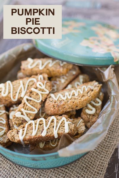 Pumpkin Pie Biscotti - all the flavors of a pumpkin pie in a cookie that you can dip in coffee!! These make great Halloween treats or they are perfect for Thanksgiving! One of my favorite biscotti! #biscotti #pumpkinbiscotti #halloweencookies #Thanksgivingcookies #sidewalkshoes Pumpkin Pie Mix Recipes, Macadamia Nut Recipes, Snicker Doodles, Pumpkin Biscotti, Halloween Cookie Recipes, Pumpkin Breakfast, Pumpkin Pie Mix, Thanksgiving Cookies, Biscotti Recipe