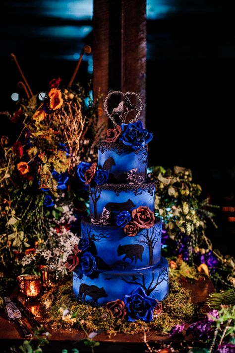 Enchanted Forest Wolf Themed Wedding · Rock n Roll Bride Wolf Theme Wedding, Wolf Wedding Cake, Wolf Wedding Theme, Blue Forest Wedding, Gothic Wedding Decorations, Wolf Wedding, Green Quinceanera, Fairy Woodland, Dark Wedding Theme