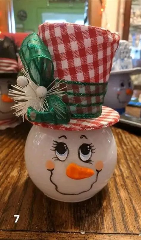 75+ Adorable DIY Fish Bowl Snowman Ideas - HubPages Diy Fish Bowl, Fish Bowl Snowman, Fishbowl Snowman, Bowl Snowman, Snowman Ideas, Snowman Crafts Diy, Painted Snowman, Snowman Christmas Decorations, Handmade Christmas Crafts