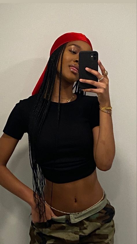 Durag Women Outfits, Headwrap Hairstyles, Estilo Cholo, Short Box Braids Hairstyles, Hair Scarf Styles, Cute Box Braids Hairstyles, Swimsuits Outfits, Tomboy Outfits, Androgynous Fashion