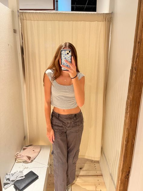 How To Style Brandy Melville Sweatpants, Brandy Inspired Outfits, Brandy Cargo Pants Outfit, Brandy Mellive Outfits, Outfit Ideas Brandy Melville, Brandy Mellvile Outfits, Brandy Melville Summer Outfits, Brandy Girl Outfits, Brandy Outfits