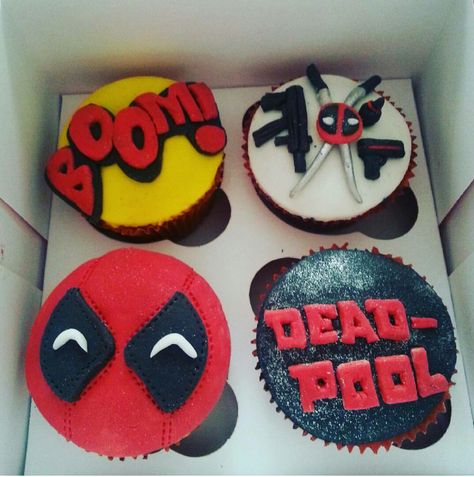 Deadpool cupcakes Deadpool Cupcakes, Deadpool Cake, Deadpool Party, Deadpool Birthday, Superhero Cakes, Anime Cake, Superhero Cake, Themed Desserts, Fondant Cupcakes