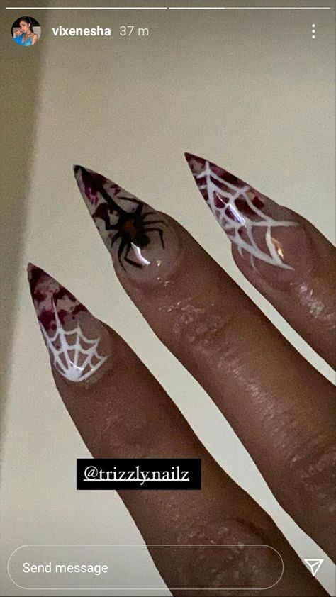 Pointy Halloween Nails, Corpse Bride Nails, Easy Halloween Nails, Spider Webs Halloween, Nails For Beginners, Fun Halloween Nails, Blood Nails, Bat Nails, Halloween Nails Easy