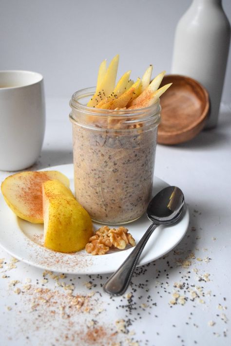 Spiced Pear Overnight Oats | Wellness for Womanhood Pear Overnight Oats, Healthy Overnight Oats Recipe, Pear Oatmeal, Easy Meal Prep Breakfast, Healthy Overnight Oats, Wild Foraging, Prep Breakfast, Overnight Oats Recipe Healthy, Overnight Oats Healthy