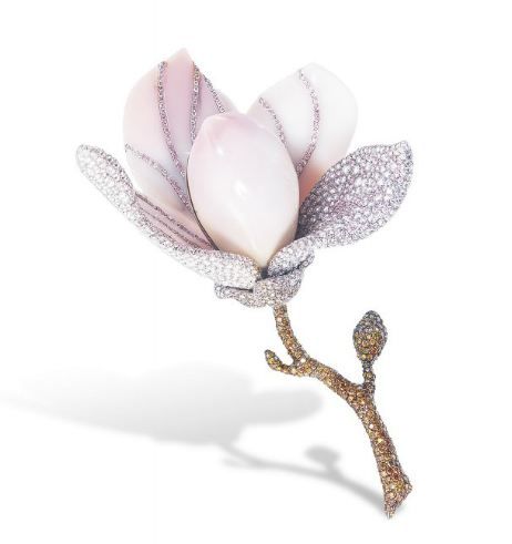 A RARE CONCH PEARL, COLOURED DIAMOND AND DIAMOND BROOCH, BY ETCETERA Kristina Webb, Coloured Diamonds, Blossoming Flower, Conch Pearl, Bijoux Art Nouveau, Pearl Jewels, Colorless Diamond, Diamond Brooch, Brown Diamond