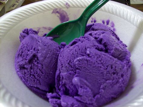 Purple Ice Cream, Ube Ice Cream, Raindrops And Roses, Purple Food, Daphne Blake, Purple Sweet Potatoes, Purple Reign, Purple Love, All Things Purple