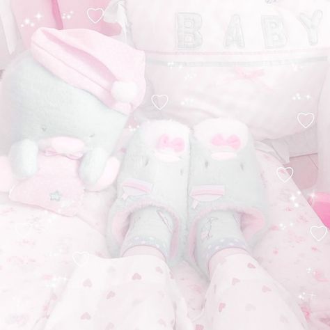 Photo Polaroid, Fotografi Digital, Baby Pink Aesthetic, Kawaii Room, Pink Themes, Kawaii Aesthetic, Little Outfits, Baby Time, Aesthetic Themes