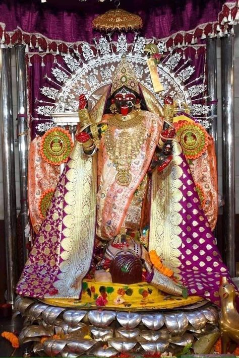 Dakshina Kali, Hindu Idols, Jay Maa Kali, Mahakali Maa, Kali Picture, Ma Kali, Maa Kali Images, Maa Durga Photo, Kali Puja