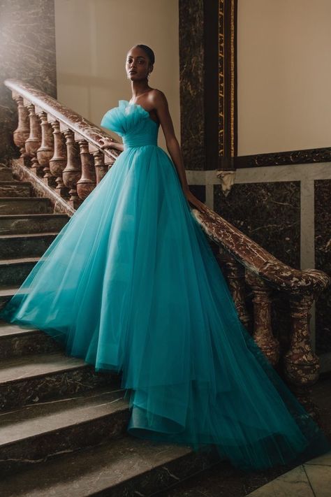 Tulle Balls, Ball Skirt, Ball Gown Skirt, Tulle Ball Gown, Column Dress, Monique Lhuillier, Fall 2022, Fancy Dresses, Blue Dress