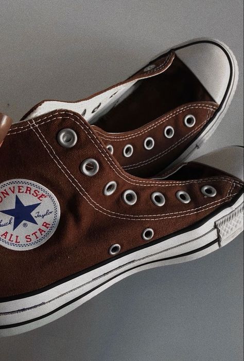 Lights Lacquer, Brown Converse, Brown Theme, Eighteenth Birthday, Wardrobe Makeover, Moodboard Aesthetic, Trend Style, Instagram Photo Inspiration, Current Mood