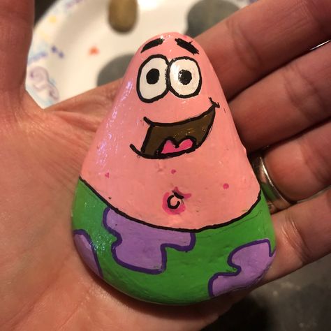 Spongebob Rock Painting, Spongebob Happy, Spongebob Painting, Happy Stones, Star Painting, Art Stone, Hot Stones, Black Cat Art, Painted Rocks Diy