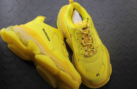 Yellow Balenciaga, Balenciaga Triple S Clear Sole, Sneaker Heads, Reflection Photography, Balenciaga Sneakers, Fantastic Shoes, Tennis Fashion, Sole Sneakers, Balenciaga Shoes