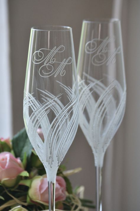 Hand-painted toasting flutes personalized with Bride's and Groom's names or initials Glasses For Wedding, Handmade Wedding Gifts, Wedding Flutes, Toasting Glasses, Toasting Flutes, Wedding Black, Group Gifts, Wedding Glasses, Online Gift