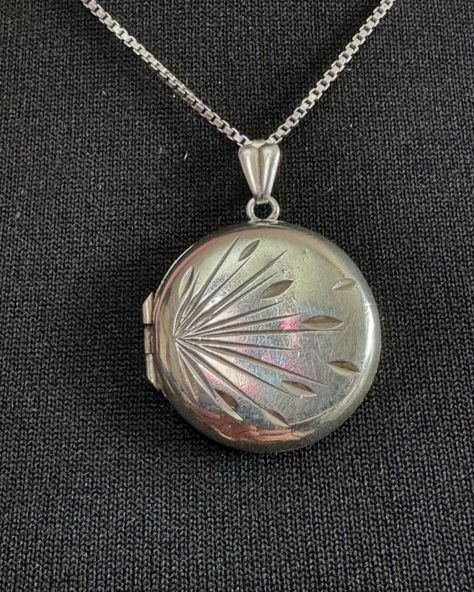 Love a locket? … here’s my latest just listed on Etsy @lalavintagejewellery #lockets #silverlockets #photolocket Locket Aesthetic, Photo Locket, Silver Lockets, Love A, Locket, Quick Saves