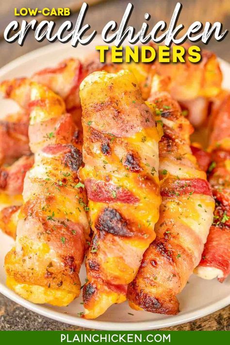 Crack Chicken Tenders - CRAZY good!! Chicken tenders seasoned with ranch, topped with cheese and wrapped in bacon. SO easy and SOOO delicious!!! Great for a quick lunch or dinner or tailgating! Dip in additional ranch dressing. I always have to double the recipe! This easy chicken recipe doesn't last long! #chicken #bacon #cheese #lowcarb #keto #glutenfree Chicken Tenderloin Recipes, Chicken Tender, Wrapped In Bacon, Wrapped Chicken, Fried Chicken Breast, Chicken Tenderloins, Plain Chicken, Resep Diet, Bacon Wrapped Chicken