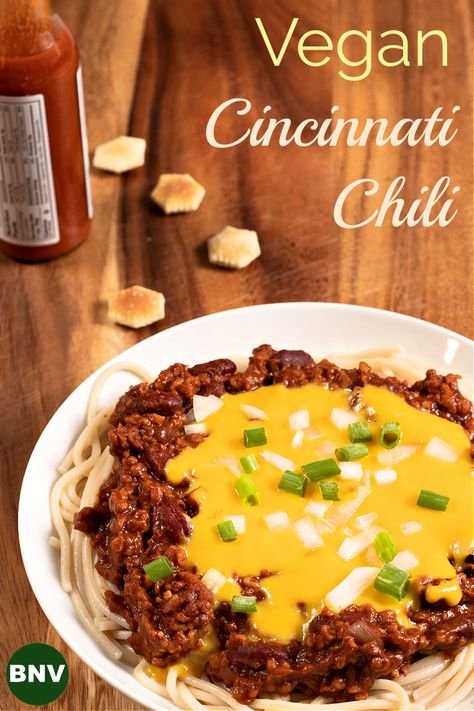 Are you ready for your first Vegan 3-way? (wink) Then you HAVE to try my Vegan Cincinnati Chili. Perfect for a chilly Fall day. Vegan Shredded Cheese, Vegan Chili Recipe, Cincinnati Chili, Vegan Worcestershire Sauce, Sweet Potato Chili, Vegan Chili, Vegan Soups, Vegan Soup, Fall Day