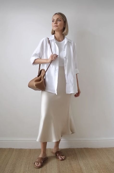 Serious Outfit Women, White Slip Skirt Outfit Summer, Beige Silk Skirt Outfit, White Silk Skirt Outfit, Beige Satin Skirt Outfit, Silk Skirt Outfit Summer, White Satin Skirt Outfit, Satin Skirt Outfit Summer, Modest Business Casual