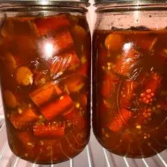 CopyKat Penrose Sausages Recipe by King-Crimson - Cookpad Spicy Pickled Sausage Recipe, Hot Sausage Recipes, Guy Food, Pickled Meat, Pickled Sausage, Pickled Things, Sausages Recipe, Meat Curing, Pickled Eggs Recipe