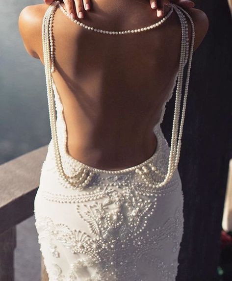 String Dress, Pearl Dress, Prom Looks, Backless Top, New Wedding Dresses, Back Dress, Pearl Chain, Gossip Girl, Dress Backs