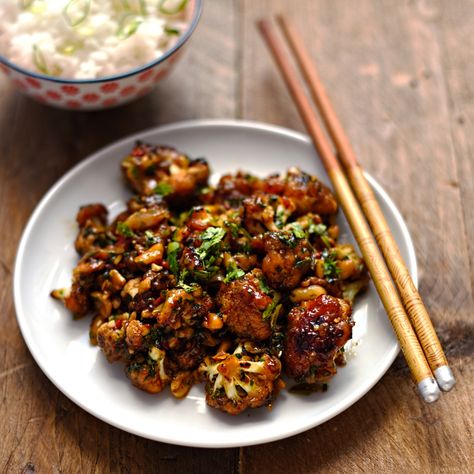 Kung Pao cauliflower Kung Pao Cauliflower, Vegetarian Meals, Cauliflower Recipes, Meatless Meals, Tasty Treats, Kung Pao, Salmon Recipes, Vegetarian Dishes, Everyday Recipes