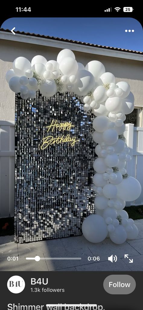 Diamond Balloon Garland, Diamond White Birthday Theme, Diamond Birthday Theme, Silver 40th Birthday Party, Denim And Diamonds Balloon Garland, Diamond Theme Party, White Birthday Cake, Diamond Theme, White Party Decorations