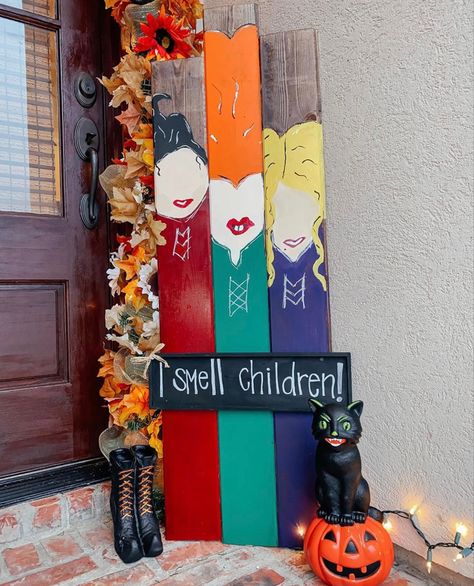 Fall decor, fall porch decor, fall decor insp, fall decor diy, sanderson sisters, hocus pocus sign, hocus pocus decor, halloween decor inspo, halloween inspo, halloween vibes, spooky szn, porch goals, halloween porch ideas, homemade sign, diy project