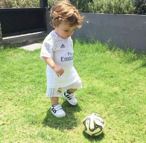 Baby Boy Soccer, Soccer Baby, Foto Baby, Mommy Baby, Future Mom, Baby Boy Fashion, Baby Family