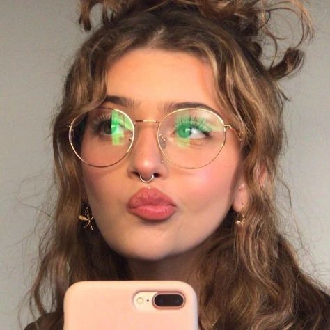 Suitable Hairstyles that looks good with your glasses [tips, face features, face shape, glasses, Hairstyles according to your face shape, viral, fyp, explore] #glowymakeup #glowupthreads #selfcare #benefitcosmetics #morphebrushes #makeuplover #skincareroutine #healthyskin #clearskin #glowingskin #makeuplook #glowing #abhsoftglam #skincare #naturalskin #skincarehacks #skinglowing #skincareregimen #glowy #beauty #influencers #unitedstates #usafashion #glowbabyglow #brightskin Hairstyles For Glasses Wearers, Abg Style Makeup, Hairstyles For Glasses, Trending Glasses Frames, Best Lip Color, Makeup With Glasses, Unique Glasses Frames, Subtle Eye Makeup, Bad Eyesight