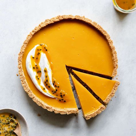 Passion Fruit Tart - Addicted to Dates Passion Fruit Tart, Passionfruit Tart, Passion Fruit Ice Cream, Vegan Tart, Fruit Curd, Curd Tart, Vegan Tarts, Passion Fruit Curd, Passionfruit Recipes