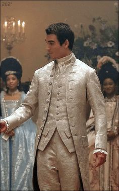 King Wedding Suit, Regency Era Male Fashion, Bridgerton Suit Men, Bridgerton Groom Suit, Men Royal Outfit, Brigerton Outfit Inspired Men, Bridgerton Mens Outfits, Bridgerton Outfits Men, Bridgerton Suit