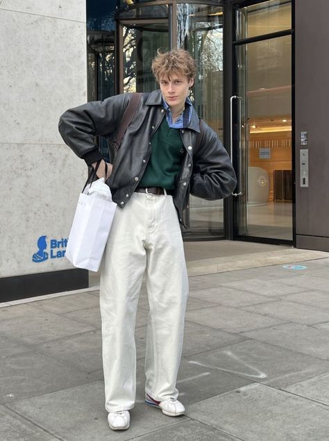 Street Style Outfits Men, Clothing Outfits, Mens Outfit Inspiration, Mens Fashion Streetwear, Stylish Mens Outfits, Streetwear Men Outfits, Men Fashion Casual Outfits, Mode Inspo, 가을 패션